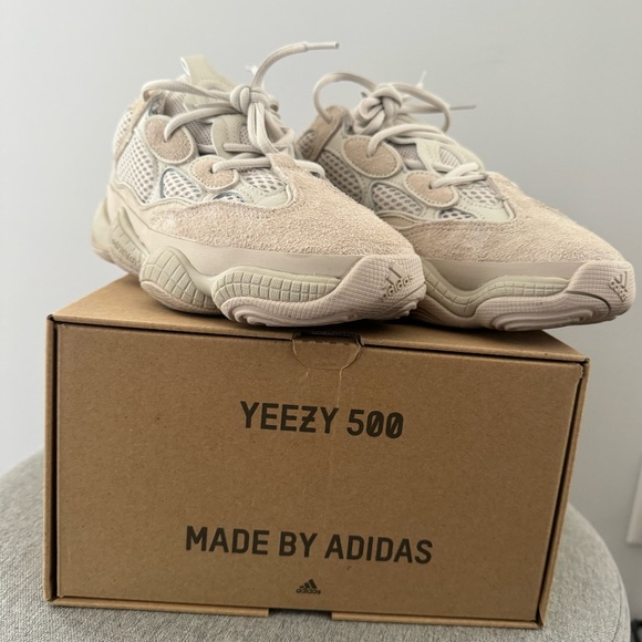 Adidas Yeezy 500 Blush - Picture 1 of 5